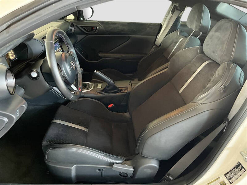 2023 Toyota GR86 Premium