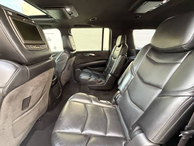 2016 Cadillac Escalade ESV Platinum