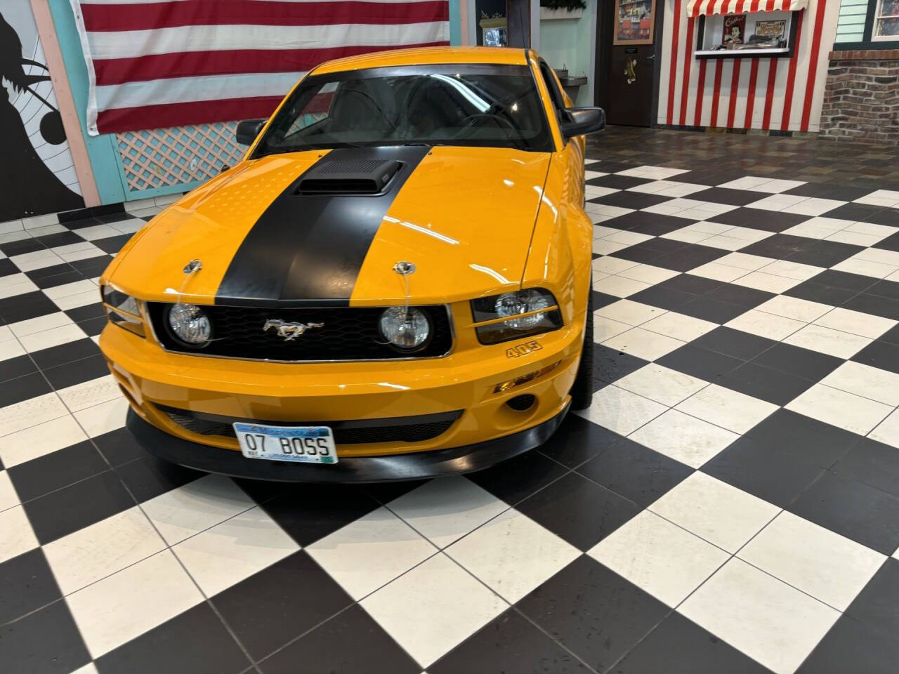 2007 Ford Mustang 2
