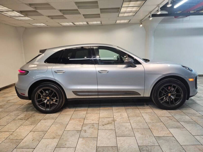 2023 Porsche Macan T