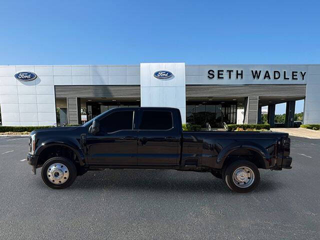 2023 Ford F-450 Super Duty Platinum