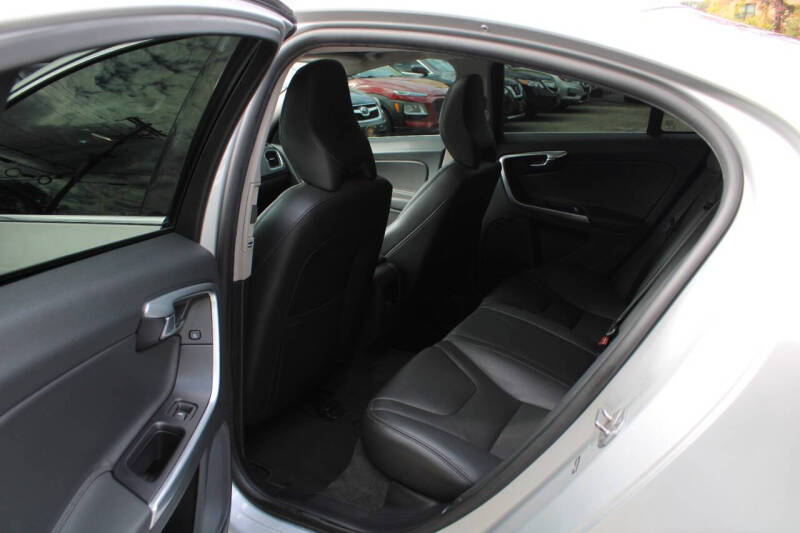 2015 Volvo S60 T5 Premier