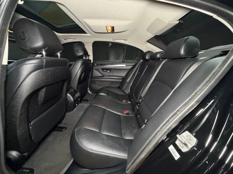 2016 BMW 5 Series 528i