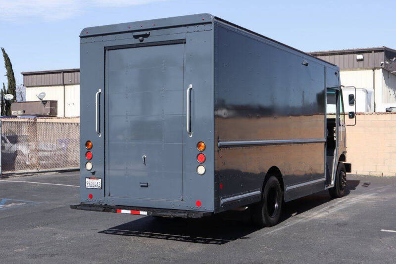 2020 Freightliner MT45 Chassis