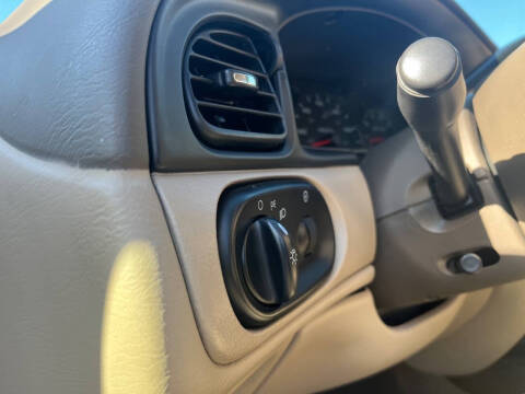 2001 Ford Taurus SES