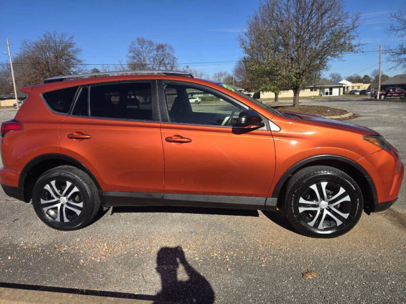 2016 Toyota RAV4 LE