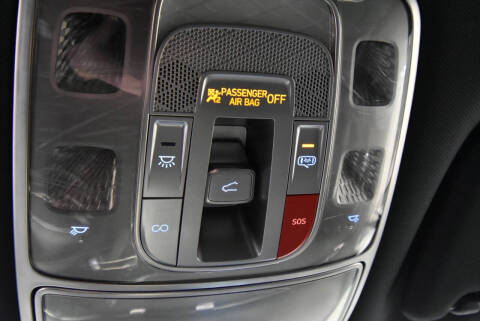 2022 Genesis GV70 2.5T Standard