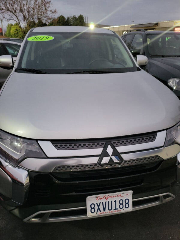 2019 Mitsubishi Outlander SE