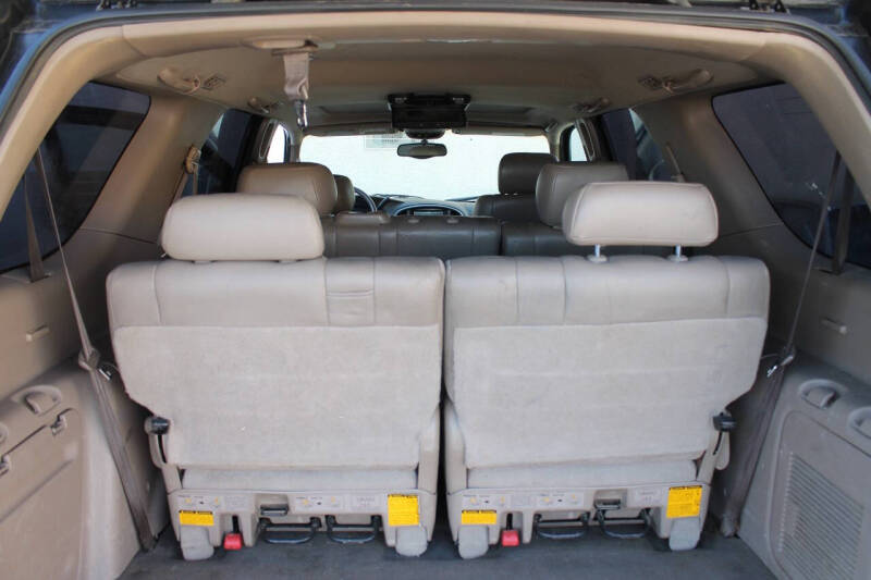 2003 Toyota Sequoia Limited