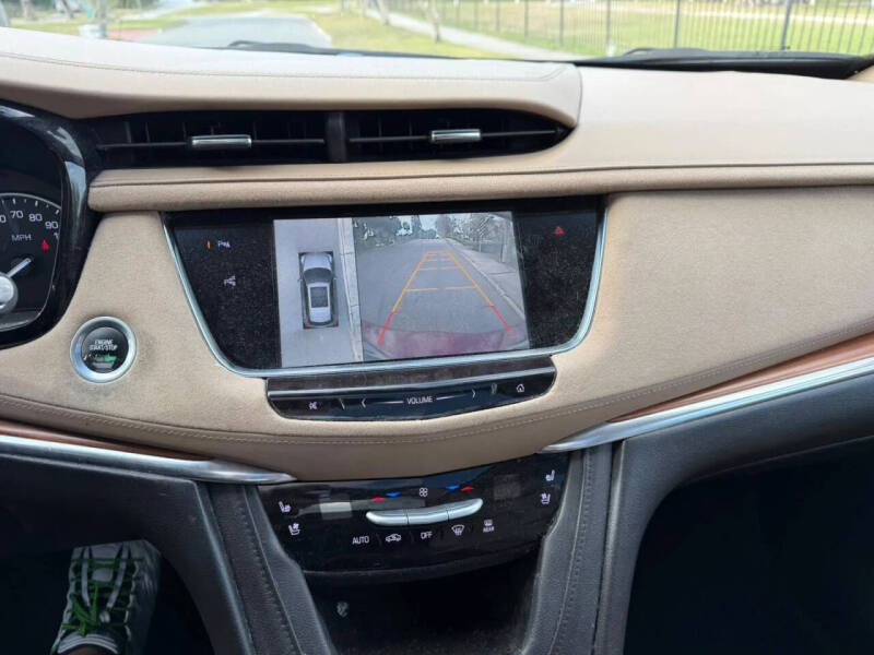 2017 Cadillac XT5 Platinum