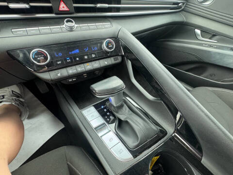 2023 Hyundai Elantra
