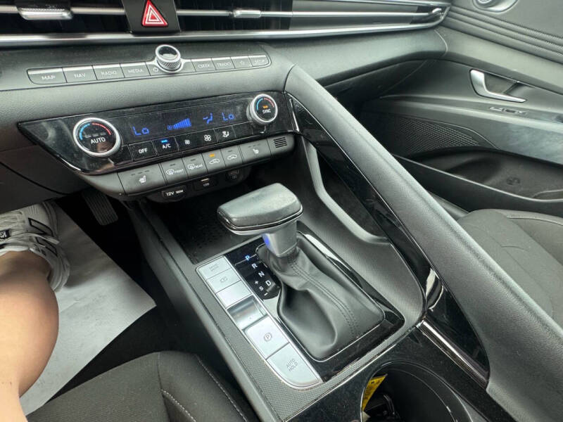 2023 Hyundai Elantra