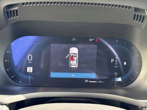 2025 Volvo XC60 B5 Plus Dark Theme