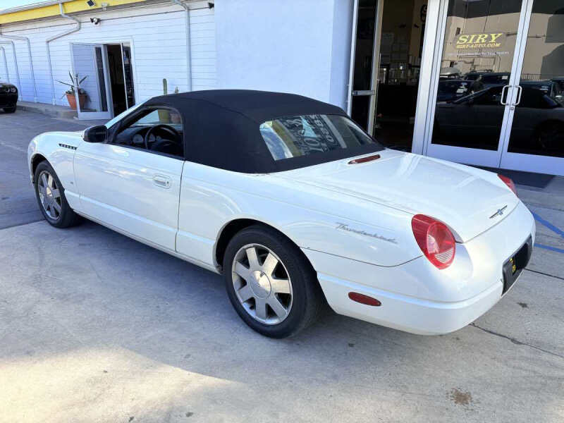 2003 Ford Thunderbird