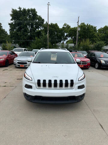 2018 Jeep Cherokee for sale at jubba auto sales in Grand Island NE