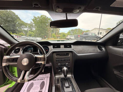 2013 Ford Mustang V6