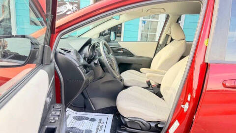 2012 Mazda MAZDA5 Sport