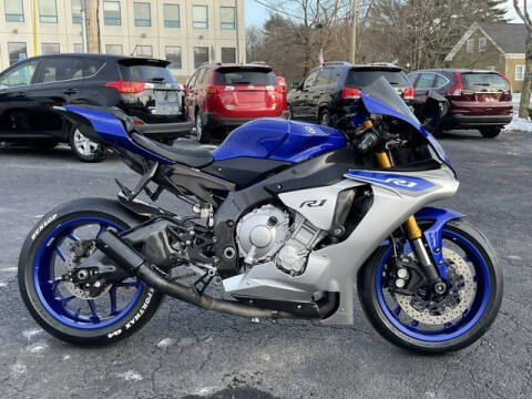 2015 Yamaha YZF-R1