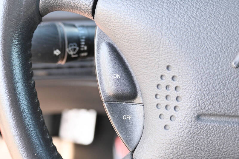 2004 Ford Mustang Mach 1 Premium