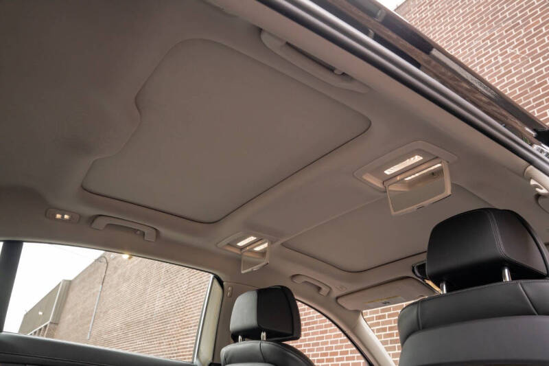 2018 BMW 7 Series 740e xDrive iPerformance