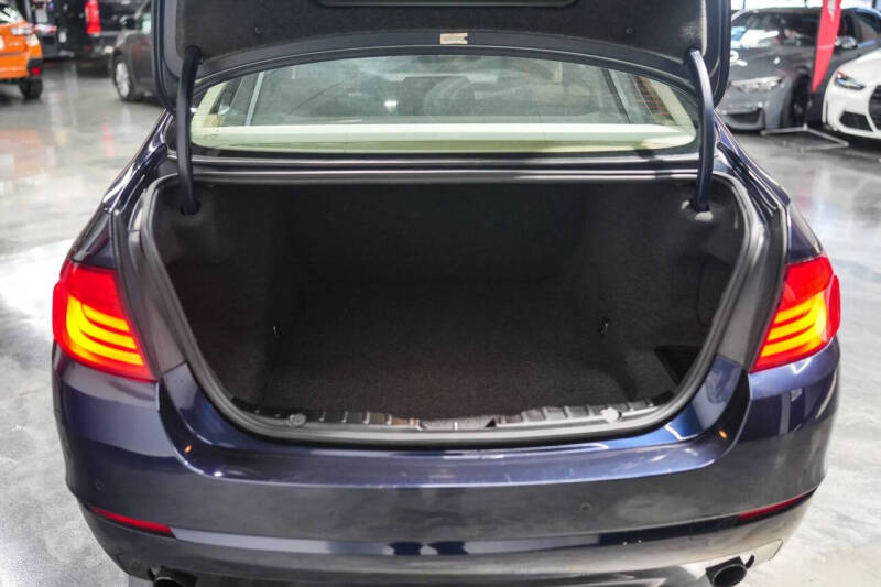 2011 BMW 5 Series 535i