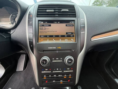 2019 Lincoln MKC Select