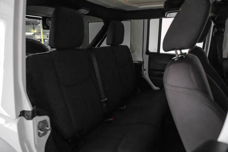 2017 Jeep Wrangler Unlimited Smoky Mountain