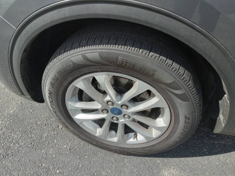 2022 Ford Escape SE