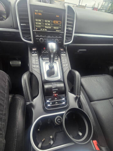 2016 Porsche Cayenne S E-Hybrid