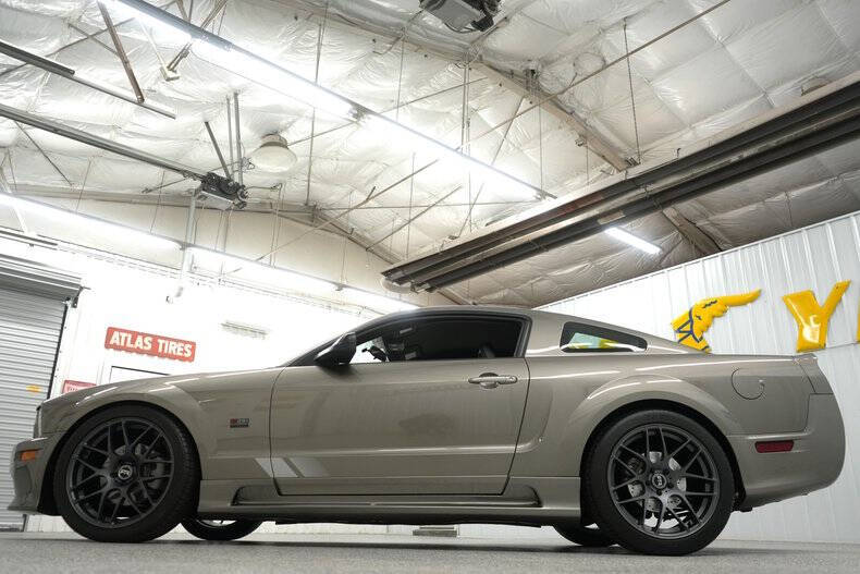 2005 Ford Mustang