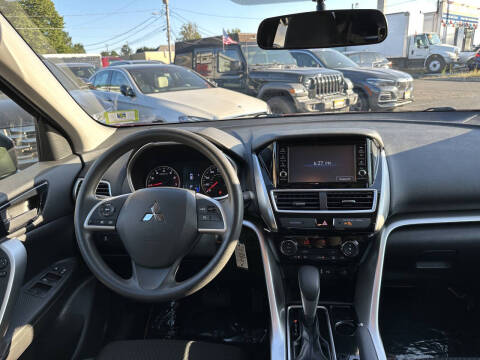 2020 Mitsubishi Eclipse Cross ES