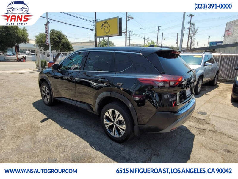 2021 Nissan Rogue SV