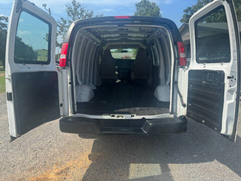 2022 Chevrolet Express 2500