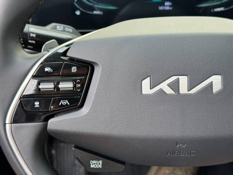 2024 Kia Niro EX