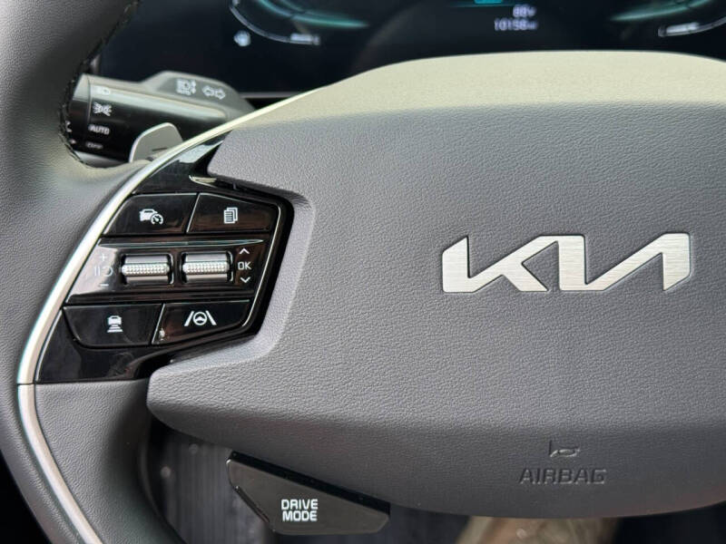 2024 Kia Niro EX