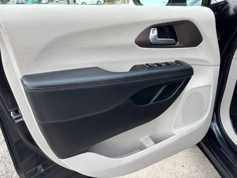 2018 Chrysler Pacifica Touring