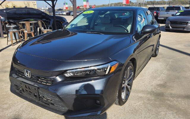 2024 Honda Civic Touring's photo