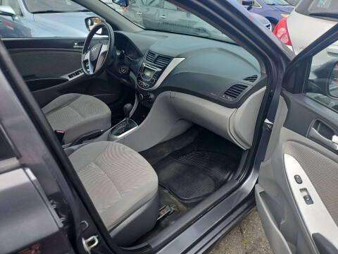 2013 Hyundai Accent GLS