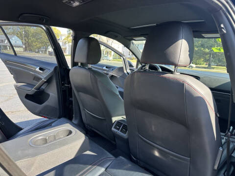 2015 Volkswagen Golf GTI SE