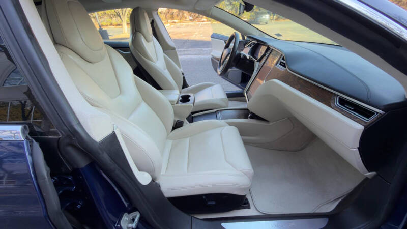 2017 Tesla Model S 75D