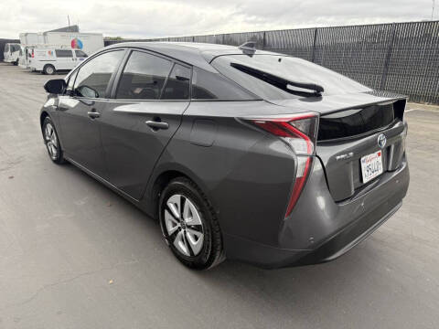 2018 Toyota Prius Two