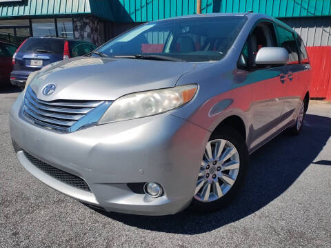 2012 Toyota Sienna for sale at AUTO TRATOS in Mableton GA