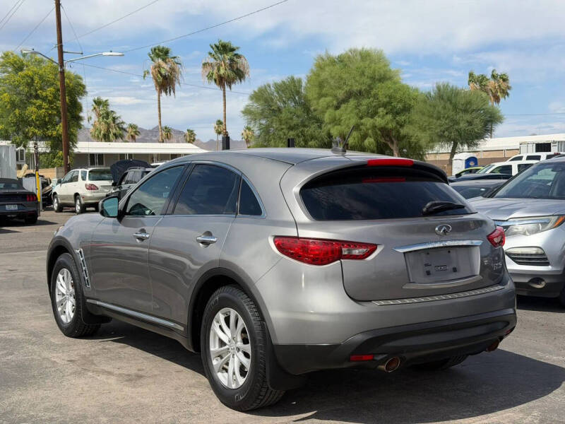 2011 Infiniti FX35