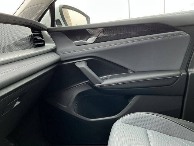 2025 Volkswagen Tiguan SE 4Motion