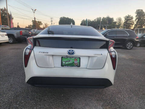 2016 Toyota Prius Two
