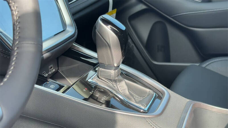 2025 Subaru Outback Touring XT