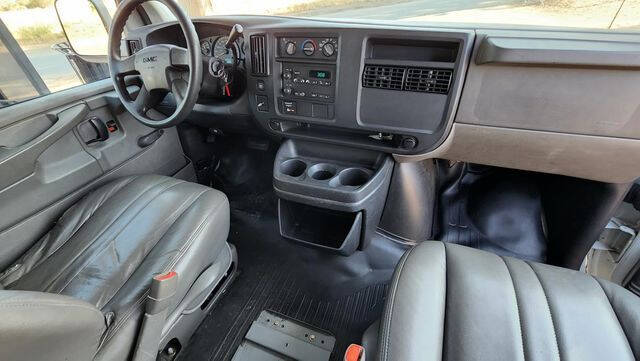 2004 GMC Savana 2500