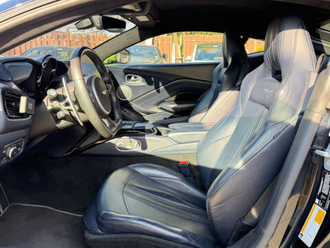 2020 Aston Martin Vantage