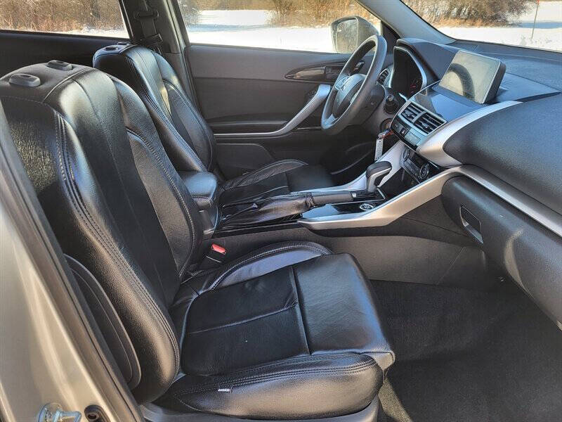 2019 Mitsubishi Eclipse Cross LE