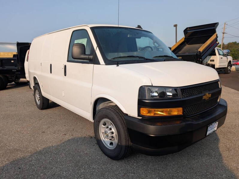 2025 Chevrolet Express 2500